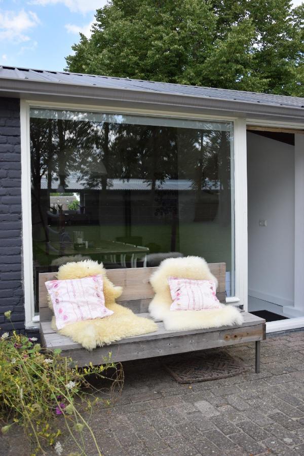 Slapen Bij Uppruna Chaam Exterior photo